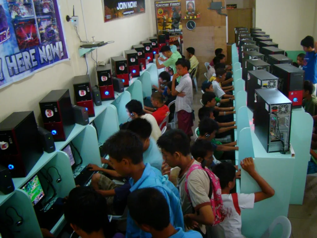Internet cafe in Colombia