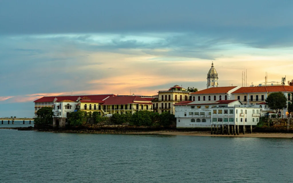 Retire in Panama in 2025
